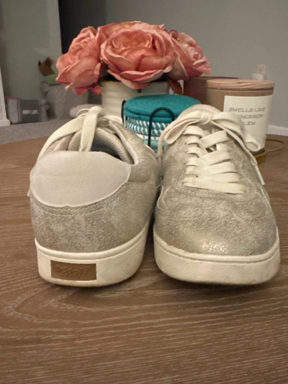 Dr. Scholl's Metallic Pearl Lace-Up Sneakers